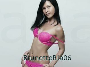 BrunetteRia06