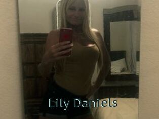 Lily_Daniels