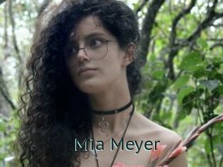 Mia_Meyer