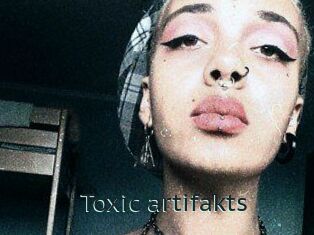 Toxic_artifakts